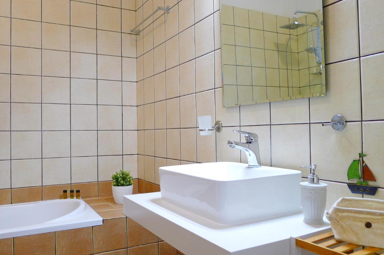 Maria & Manos Guest House, Agios Onoufrios Beach Luaran gambar